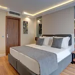 Hotel Depiero Karaköy 4*